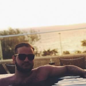 Meet your Posher, Ali